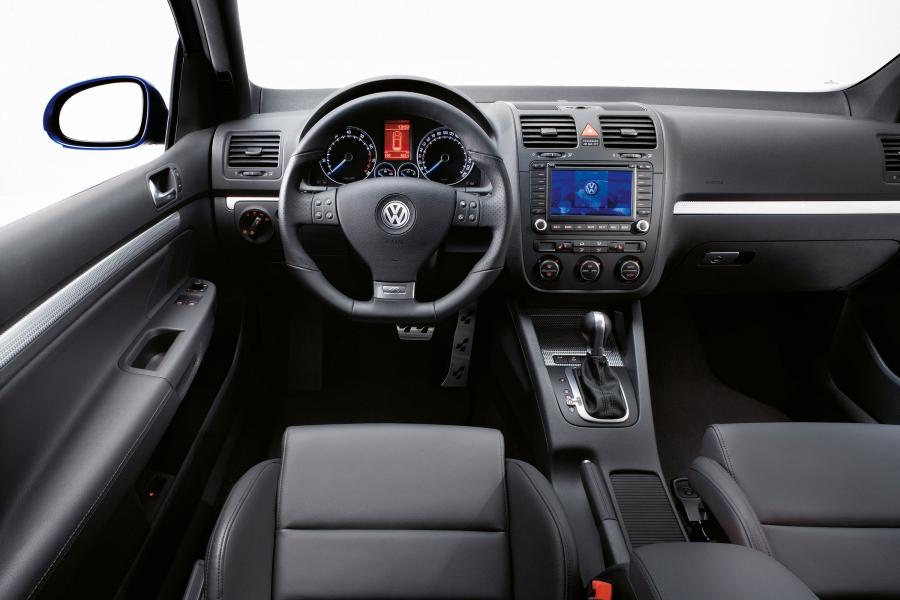  Volkswagen Golf R32 2006 года  (фото 32 из 48)